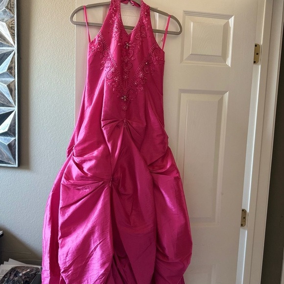 Tip Top Girls Barbie Pink Halter Sequin Gown - Size 12 - Picture 1 of 7